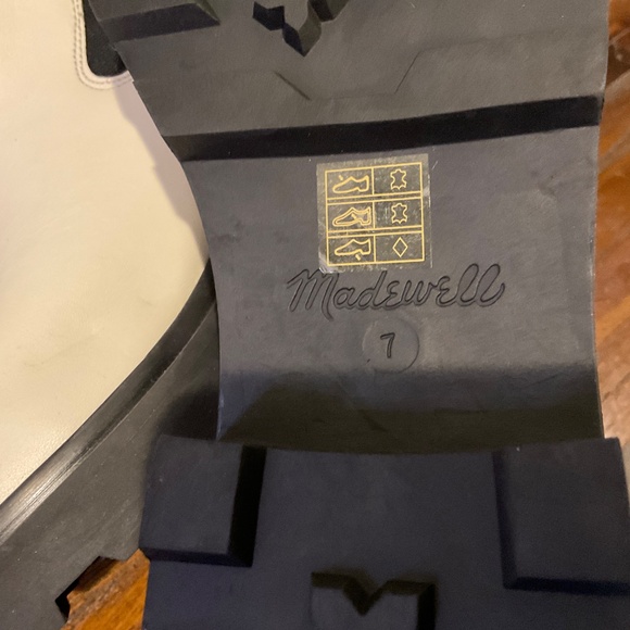 Madewell The Wyckoff Chelsea Lugsole Boot Pale Parchment size 7 - Picture 7 of 8